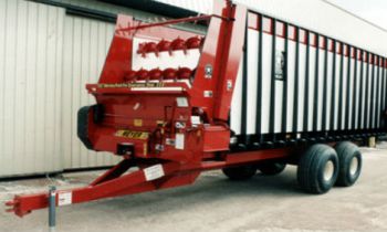 CroppedImage350210-MeyerFE-TandemTrailer-XT1600-model.jpg