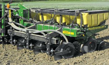 CroppedImage350210-Yetter-4000-Nutrient-Pro-Coulter.jpg